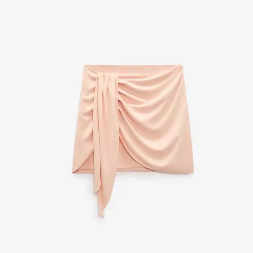 ZARA NWT Mini Skirt in Peach